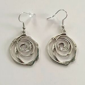 NWOT Small Elegant Faux Silver Swirl Earrings with Design, Costume Jewelry
